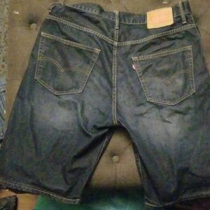 Levi 569 Jean shorts